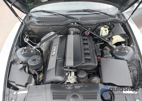 2004 BMW Z4 2.5I из США, поврежденный, VIN 4USBT334X4LR66905